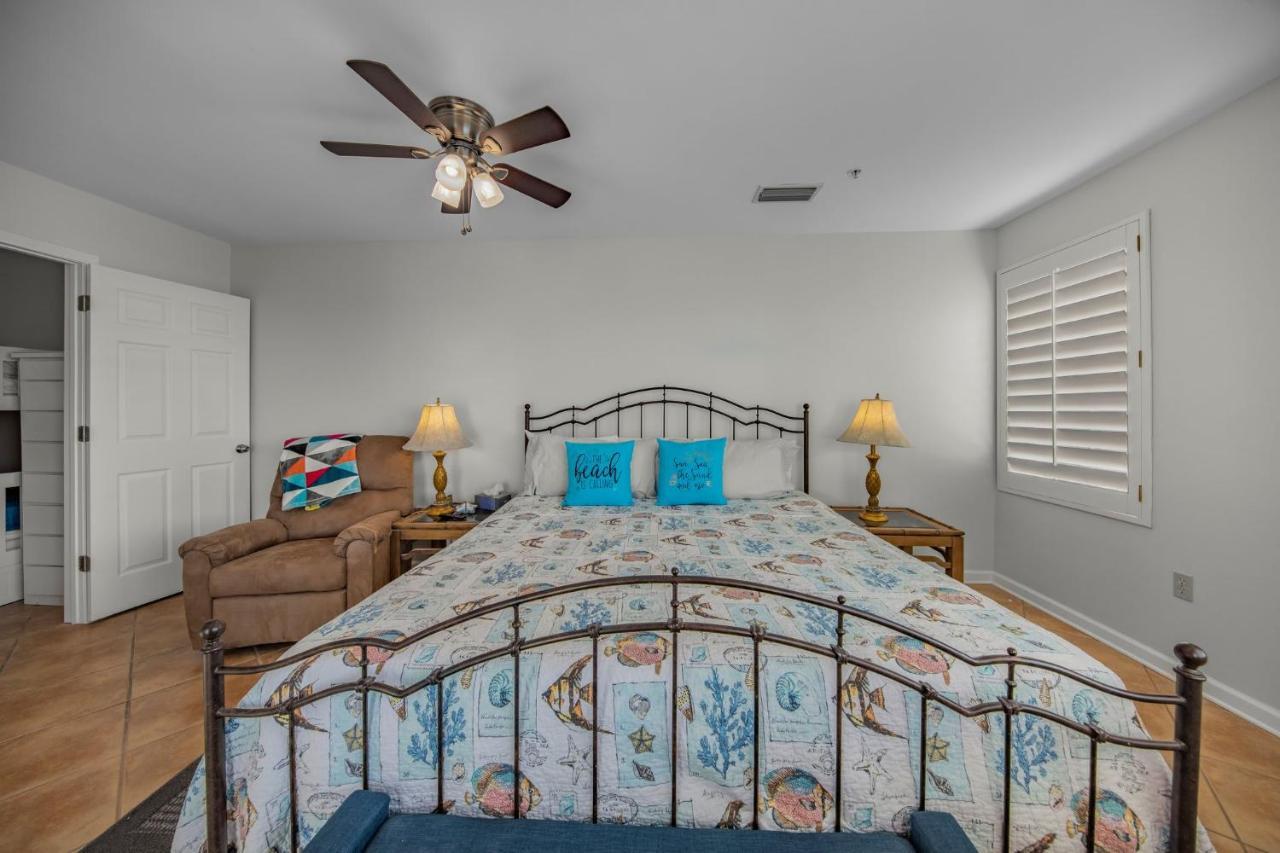 Grand Caribbean 312 By Collection *